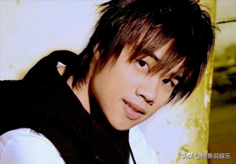 歌手tank以前火吗,tank三国恋千年泪两首歌完整版