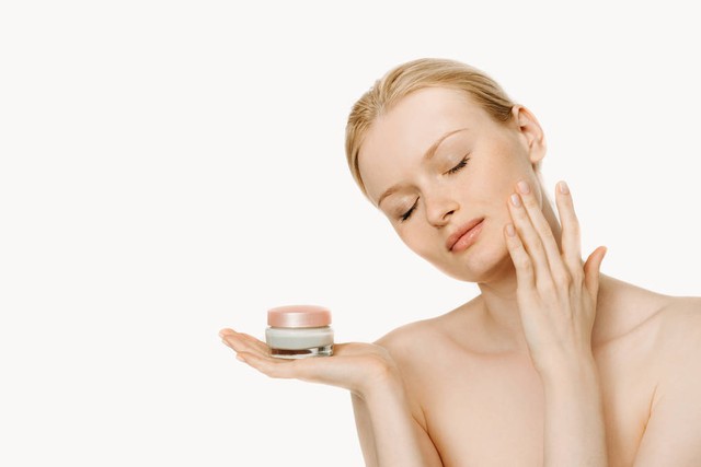 买祛斑霜还有专家指导你用的吗,之前买过祛斑霜