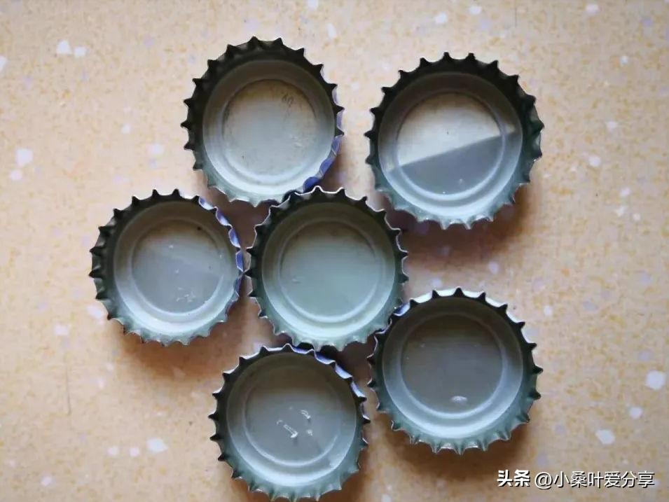 卫生间啤酒瓶盖的作用,啤酒瓶盖不要扔