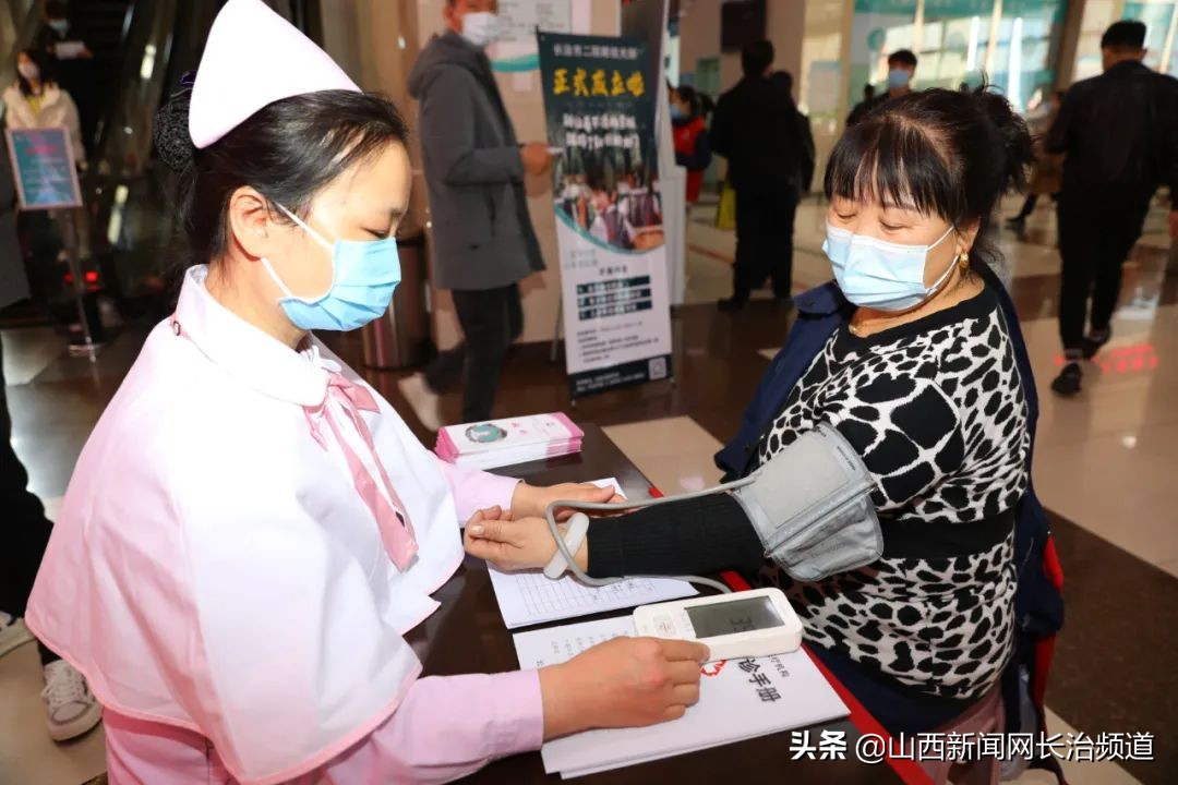 长治二院皮肤科联合妇科开展“三八女神节”义诊活动