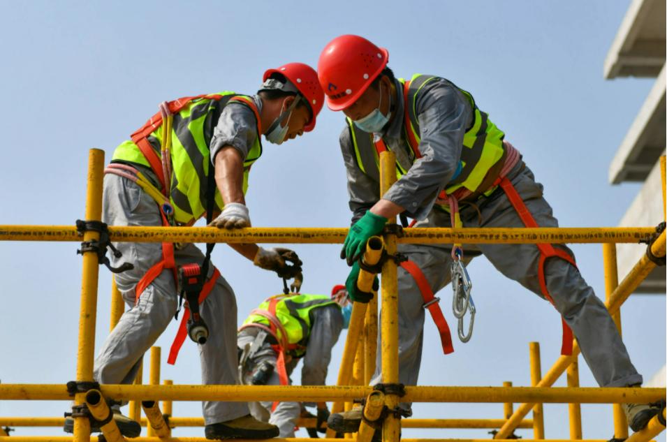 中国现在白领平均工资,中国白领失业率