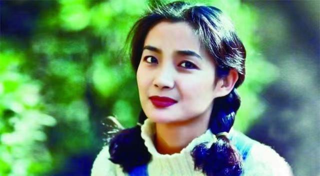 《白眉大侠》27年，10位演员境况差别巨大，男4号已成一线明星