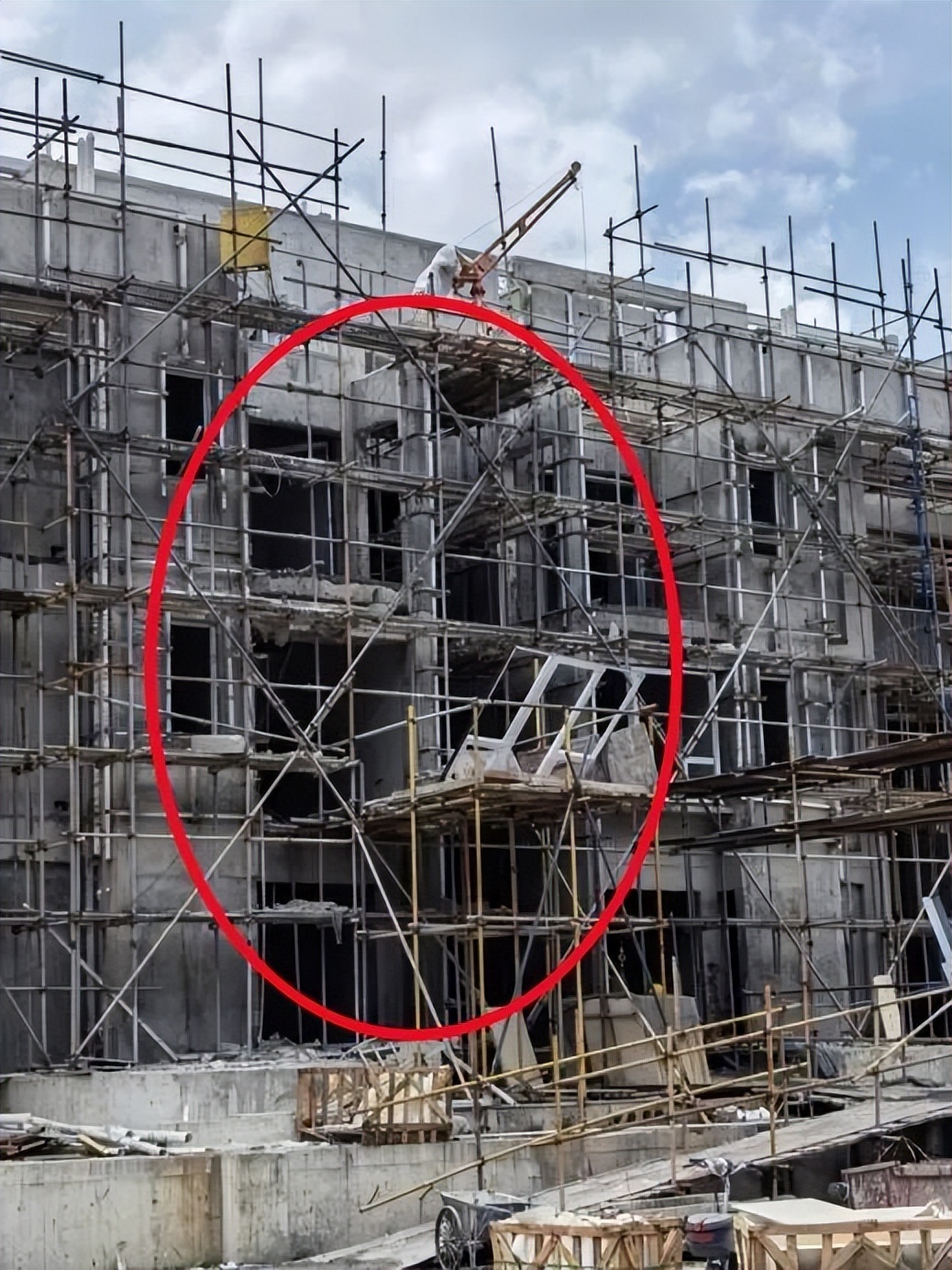 脚手架工程隐患识别图集,脚手架工程安全隐患图片讲解