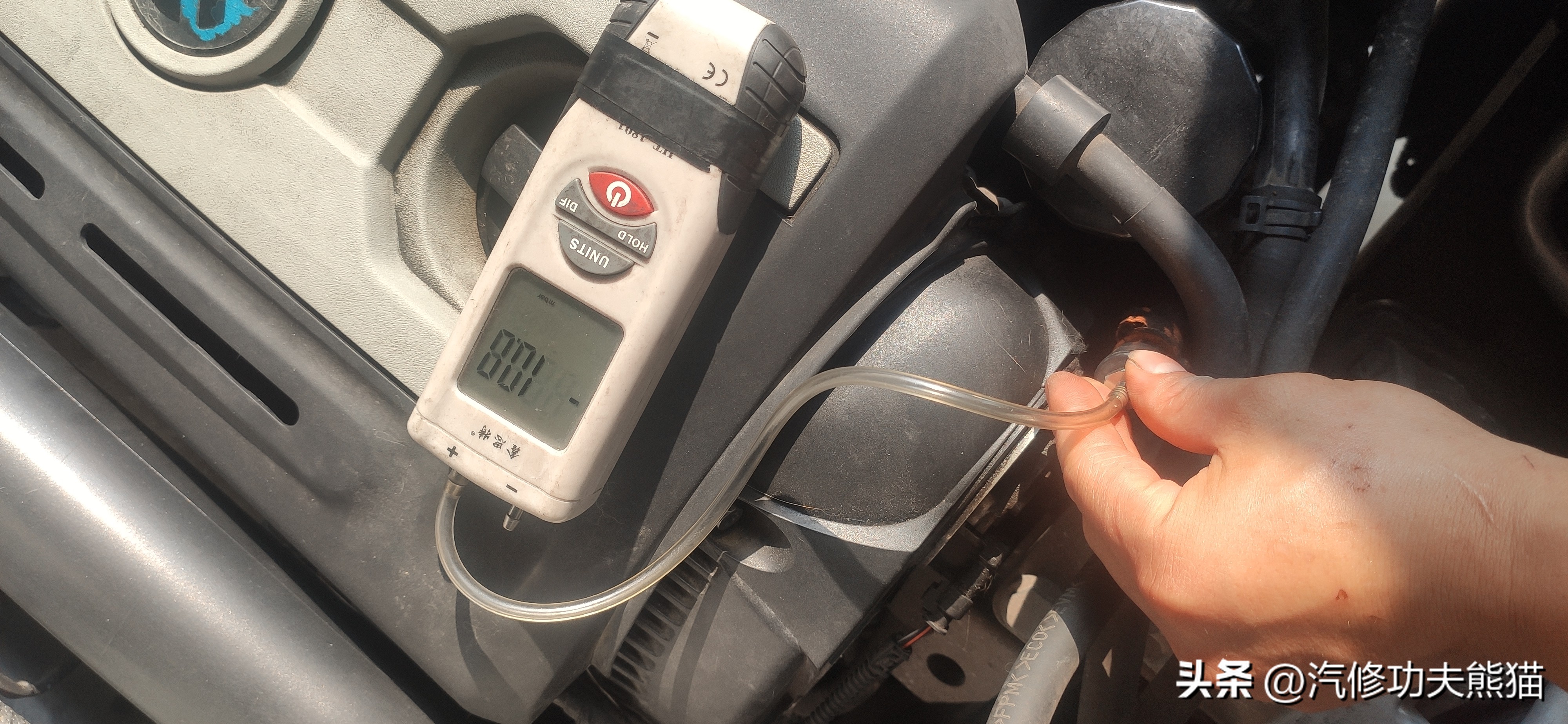 大众途观l2.0t2022保养复位,途观l2017款380tsi四驱豪华版保养