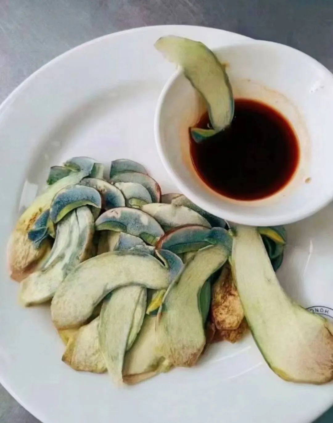 自从买了这个手机壳，我就经常找不到手机了