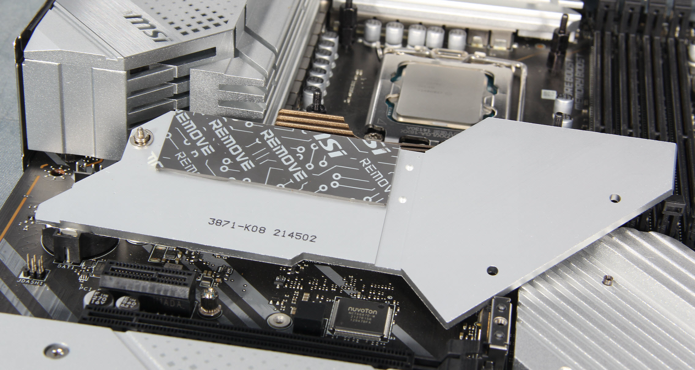 哪款pcie固态散热好,板载散热片