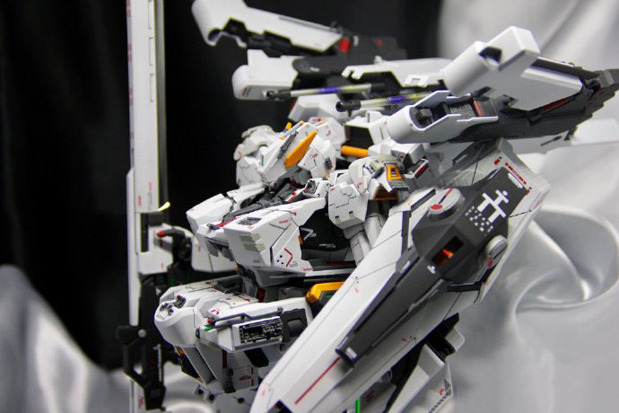 圣盾高达模型改造大全,rg飞翼零式改高达模型