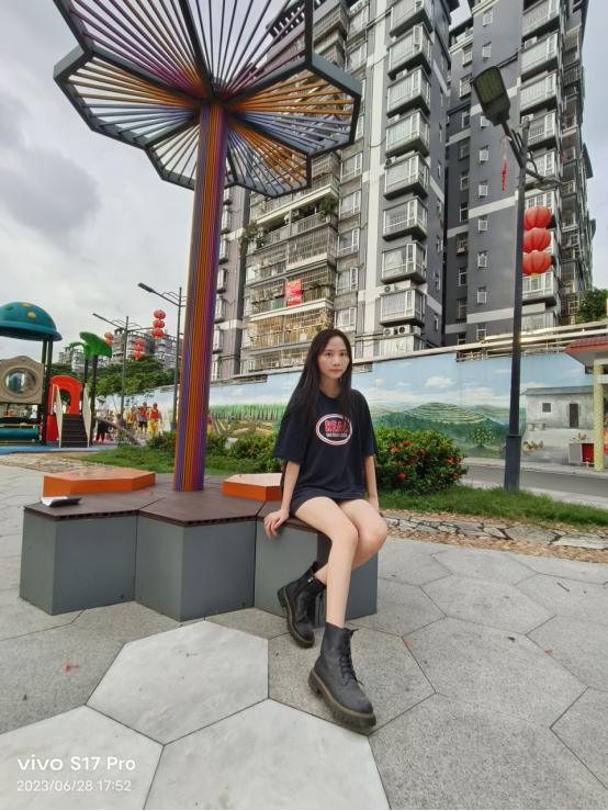 vivos17pro柔光灯试用,vivos17pro冰白玉光与夜