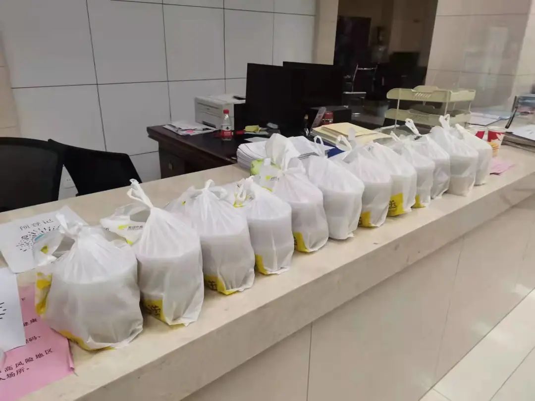 捐赠爱心灶,捐赠爱心物资为战疫注入温暖力量