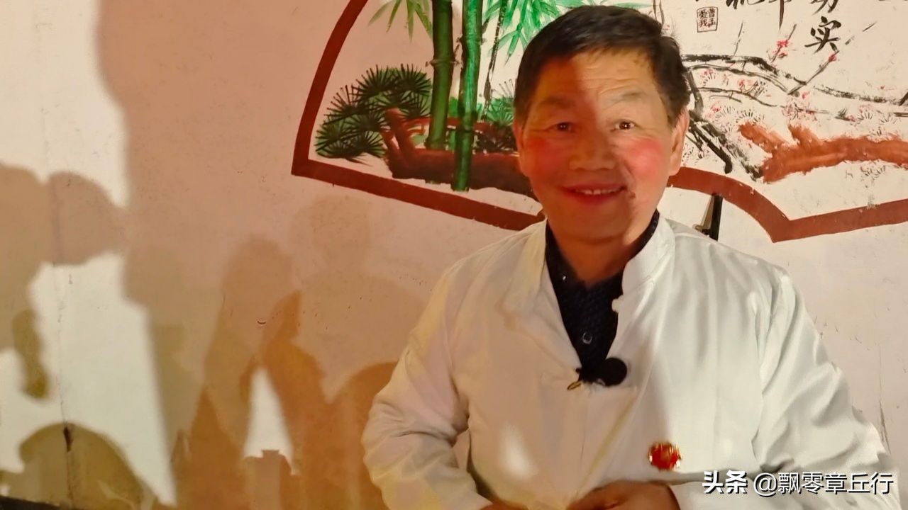 济南章丘相公庄：有个“岁数不小”的戏迷自发成立的草根庄户剧团