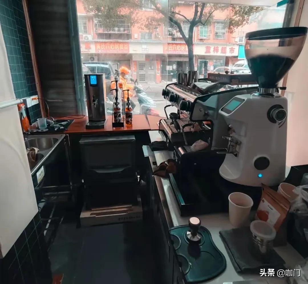 开店亏损20亿的咖啡店,开店半年亏30万