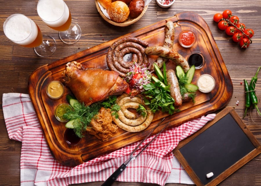 德国人的酸菜和香肠 (香肠德国美食)