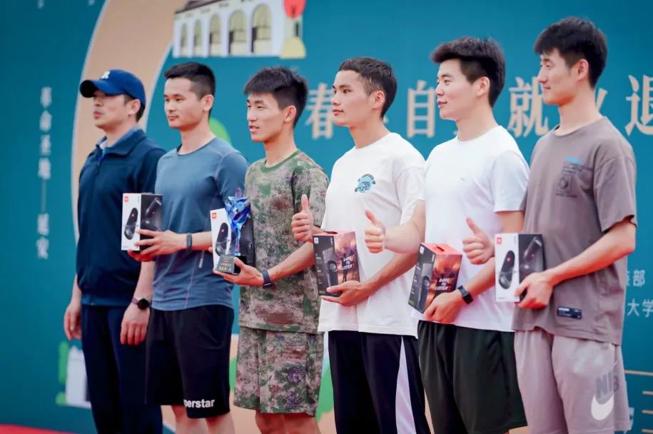 徐汇的“戎耀们”，归来仍是“最可爱的人”