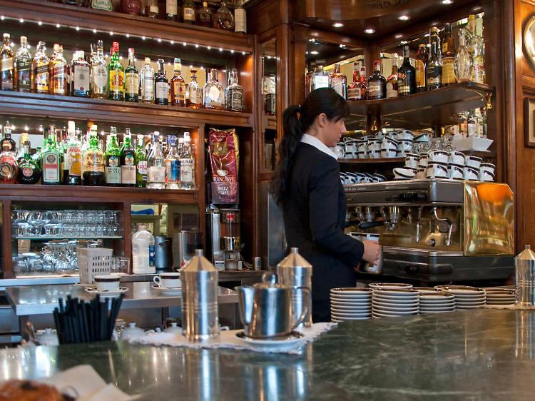 热那亚是哪个国家的首都,哥伦布的港口在哪里