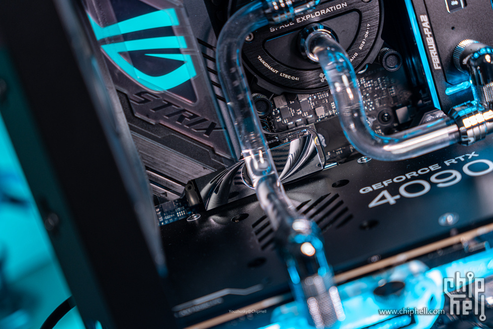 rog创世神装机视频,rog创世神细节