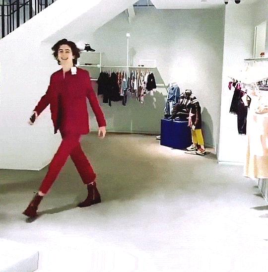 莱昂纳多最帅气的几张照片,莱昂纳多最帅的四个镜头