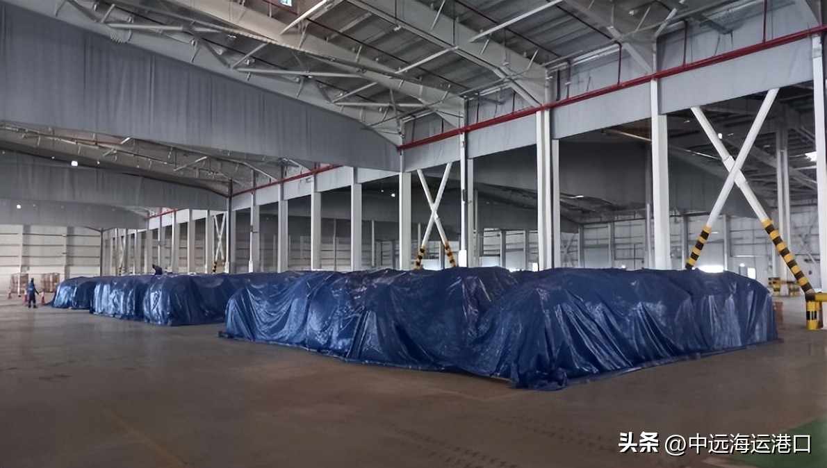 这条通道，阿布扎比扎耶德港至哈里发港直接清关仓储转运