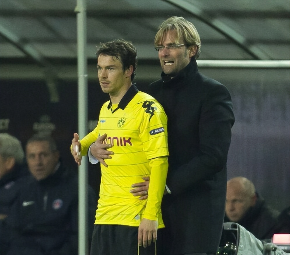 利物浦决赛蒂亚戈,利物浦现役中场球星蒂亚戈号码