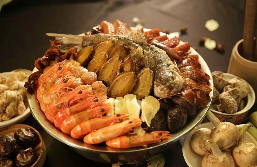 香港人吃的是粤菜还是港菜,香港菜什么风味