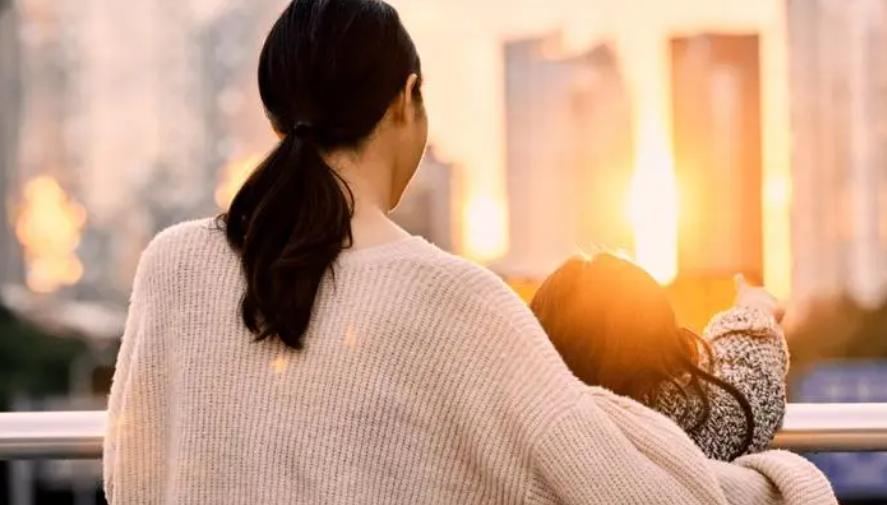 留守儿童被歧视例子,当过留守儿童的人内心都比较自卑