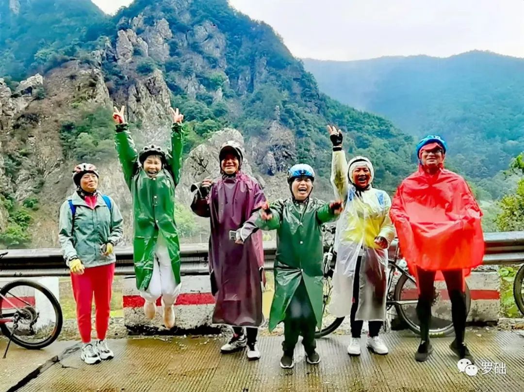 冒雨骑游资江小三峡·板竹山·望云寺观风景