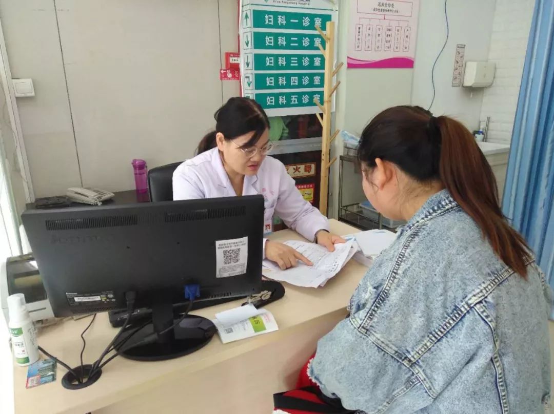 59岁女子体检发现罕见肺部肿瘤,49岁女子患甲状腺癌