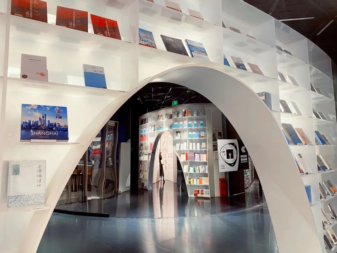 灏忓竷鎽勫奖鍥㈤槦,灏忓竷鎽勫奖