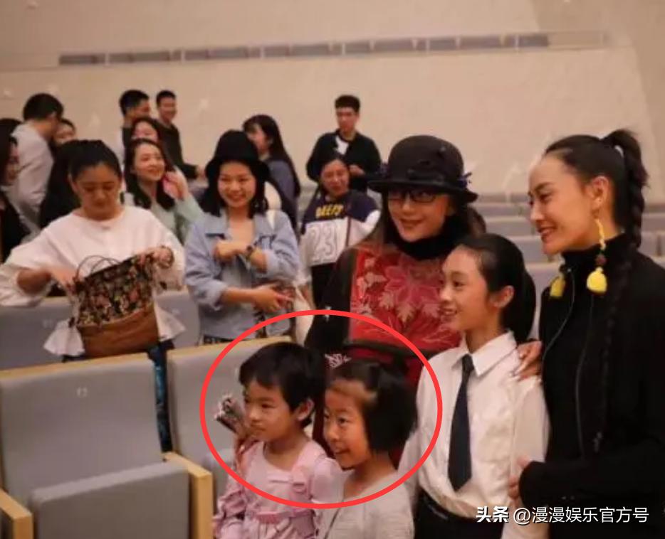 丁字裤、摸*体下**，杨丽萍把国人难以启齿的文化搬到舞台上！