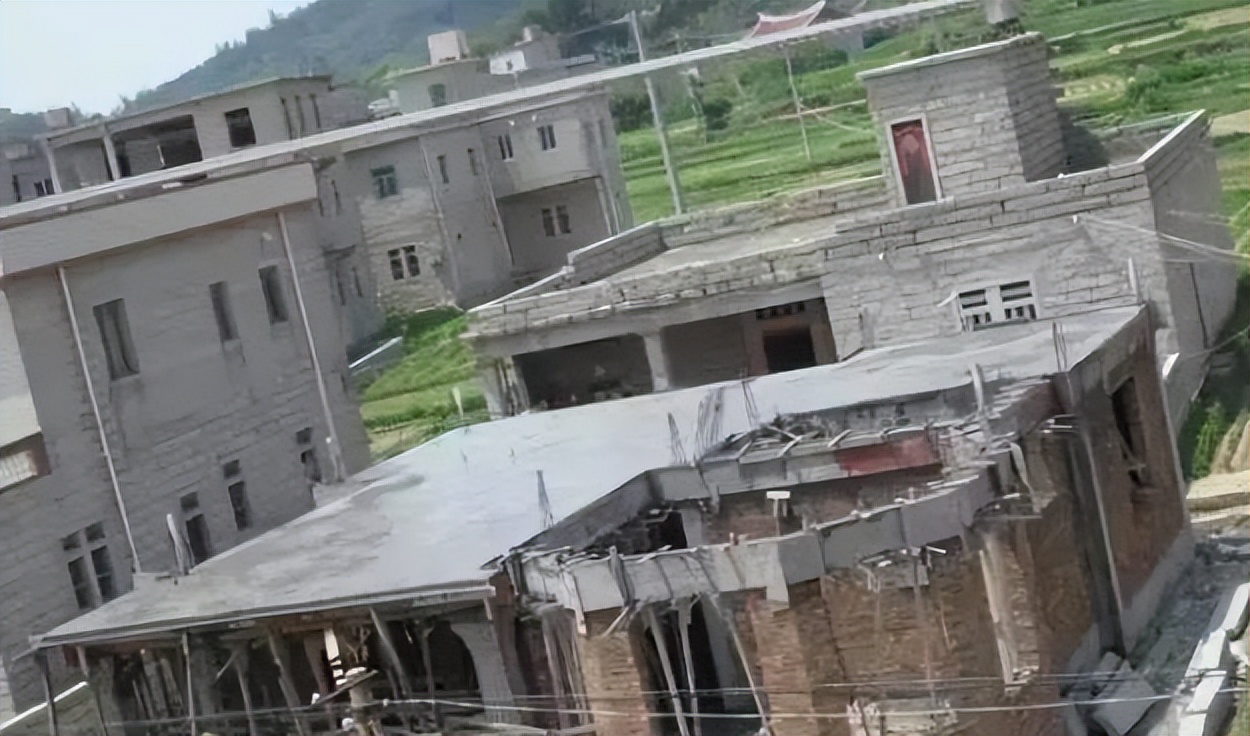 15万就能盖别墅吗为什么,15万建房子靠谱吗