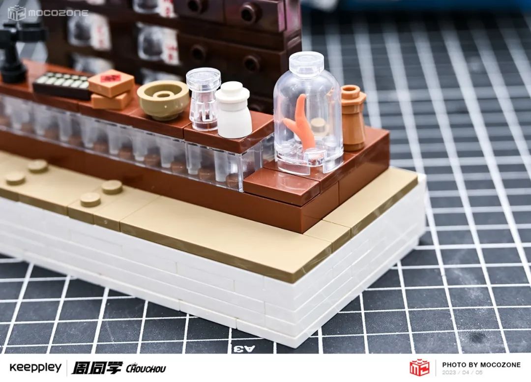 【积木测评】旋转的场景变换！周杰伦首款积木套装很有趣