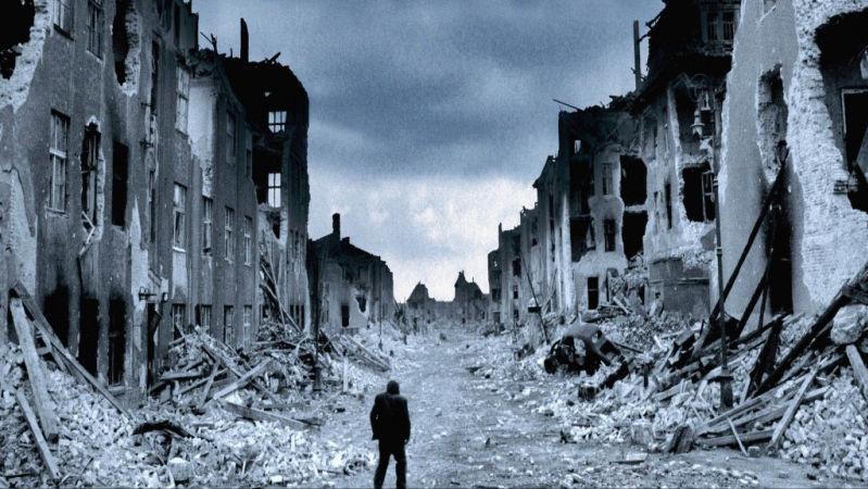 钢琴家战争的残酷,钢琴家战争片段