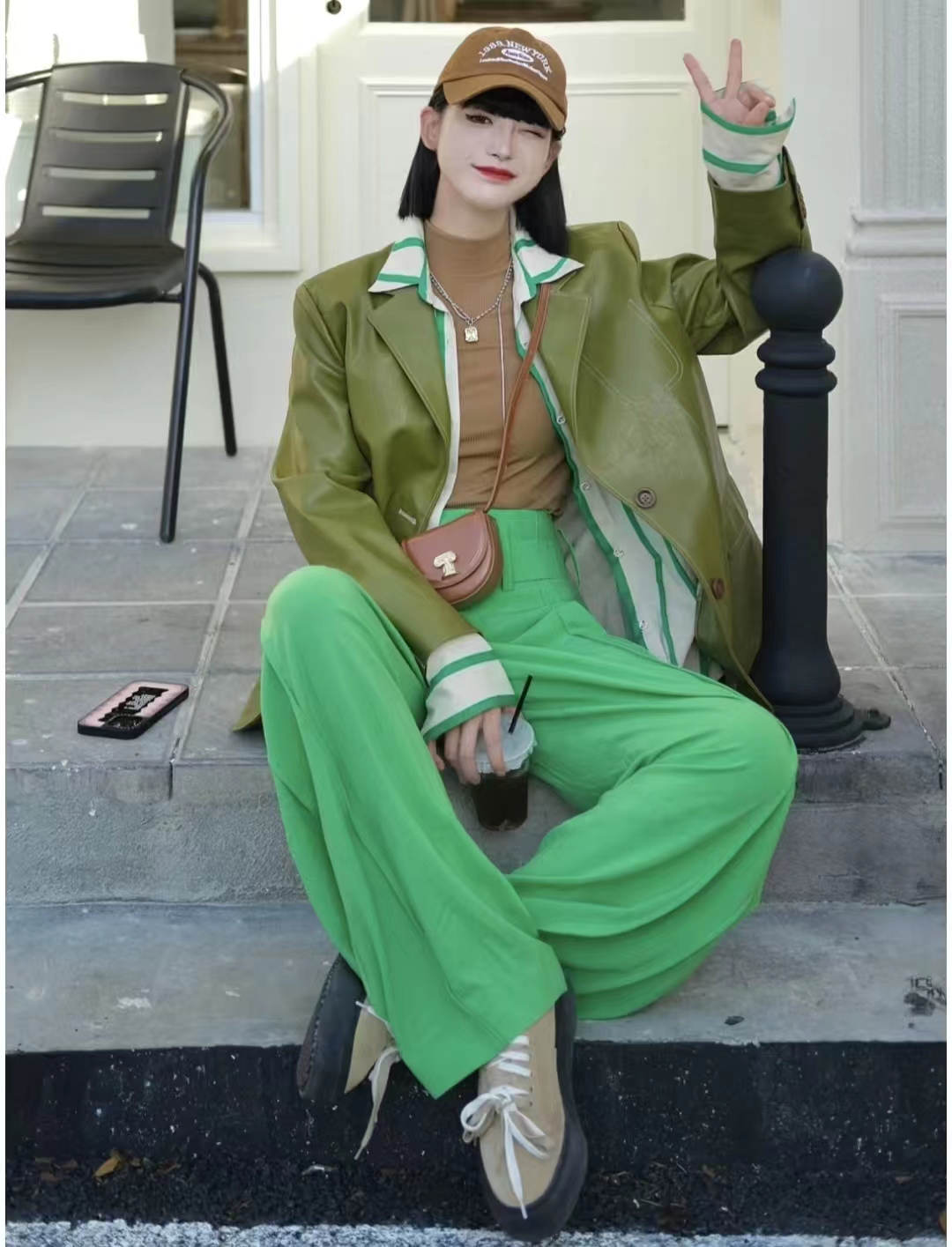 绿色衣服搭配什么颜色好看效果图,绿色最经典的三种颜色搭配