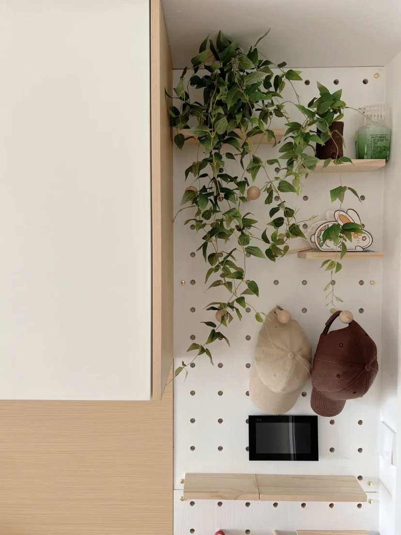 江苏夫妻晒出108㎡的小家，坚持全屋化繁为简，高级感反而藏不住