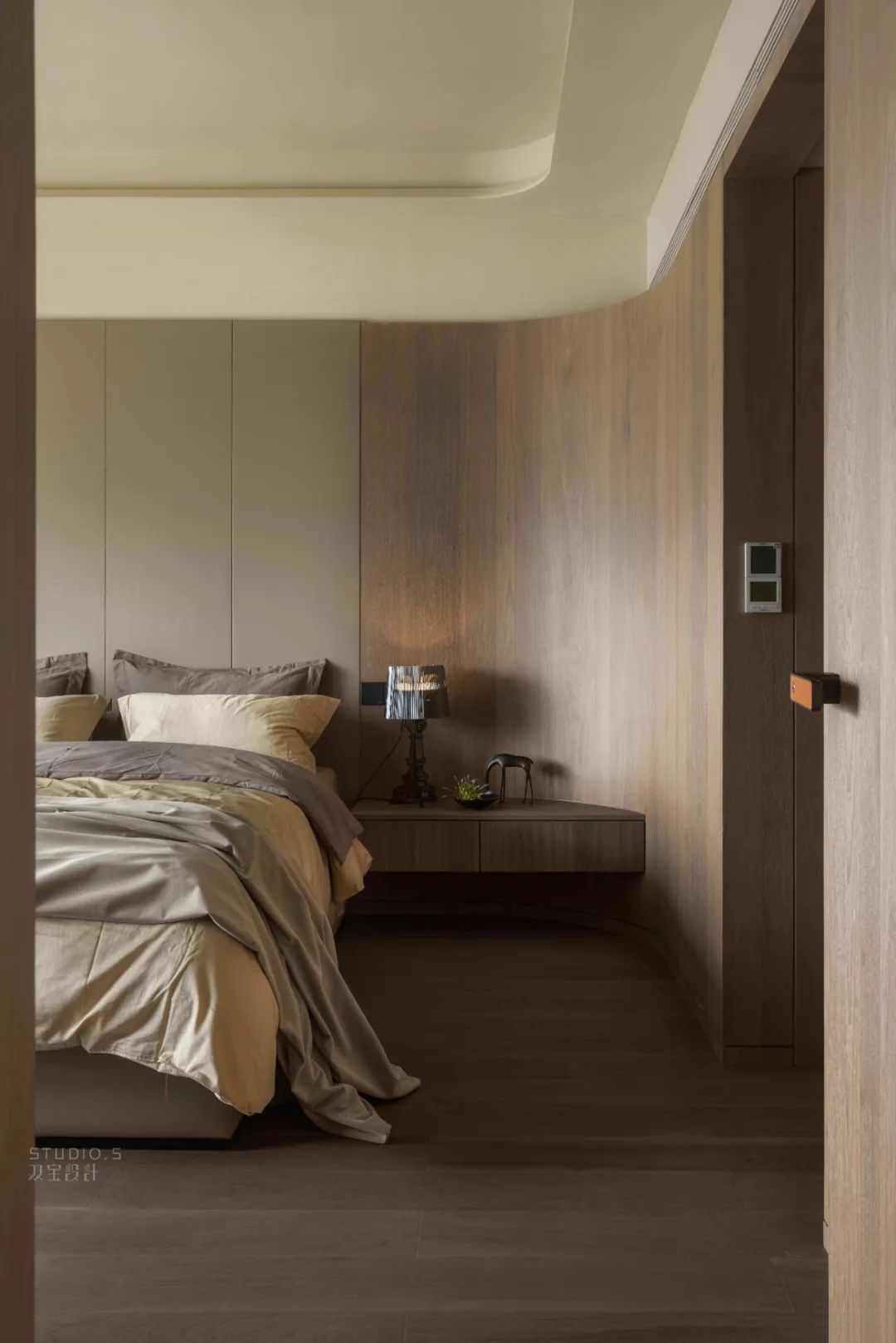 木色木饰面现代风,150平现代轻奢原木颜色