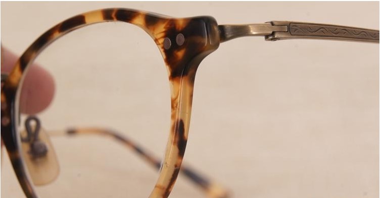 tr90眼镜架是什么材质的,什么材质的眼镜架不会让眼睛变形