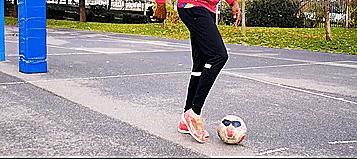 十大精彩足球技巧,十大足球技巧过人动作