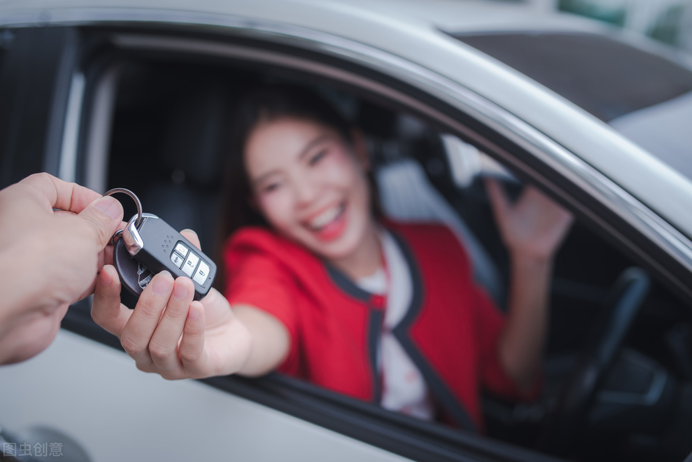 汽贸卖新车怎么赚钱的,开一个小汽贸店需要多少钱