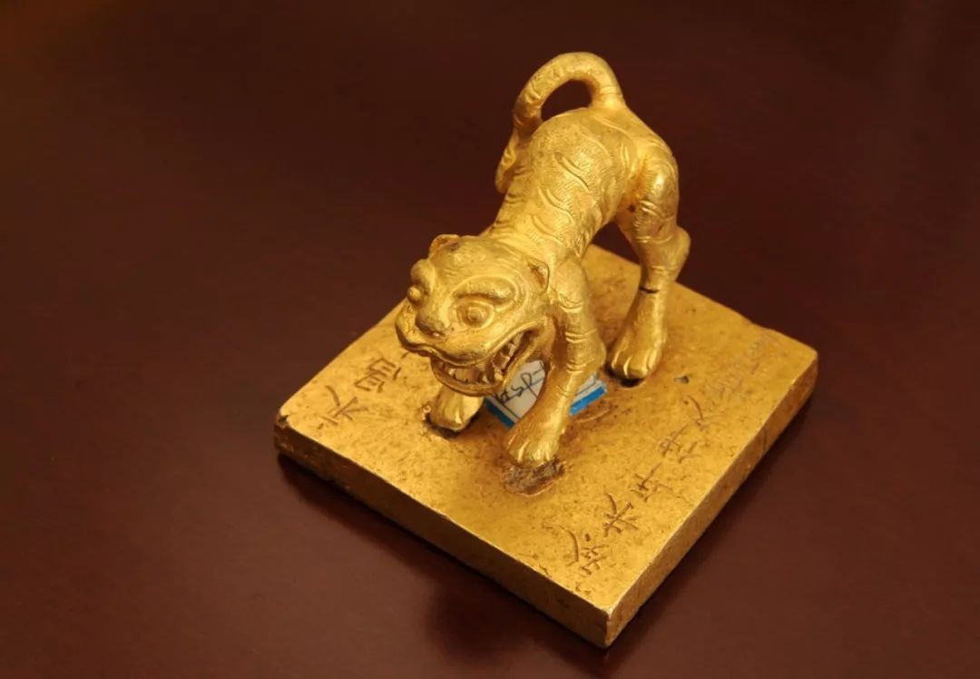 四川一个村都是盗墓高手，6岁小孩都潜水摸宝，一只金虎卖800万