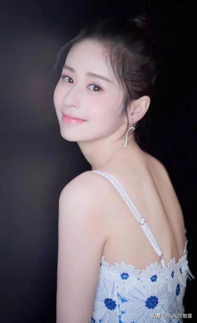 足球宝贝明星身材,足球明星高清写真