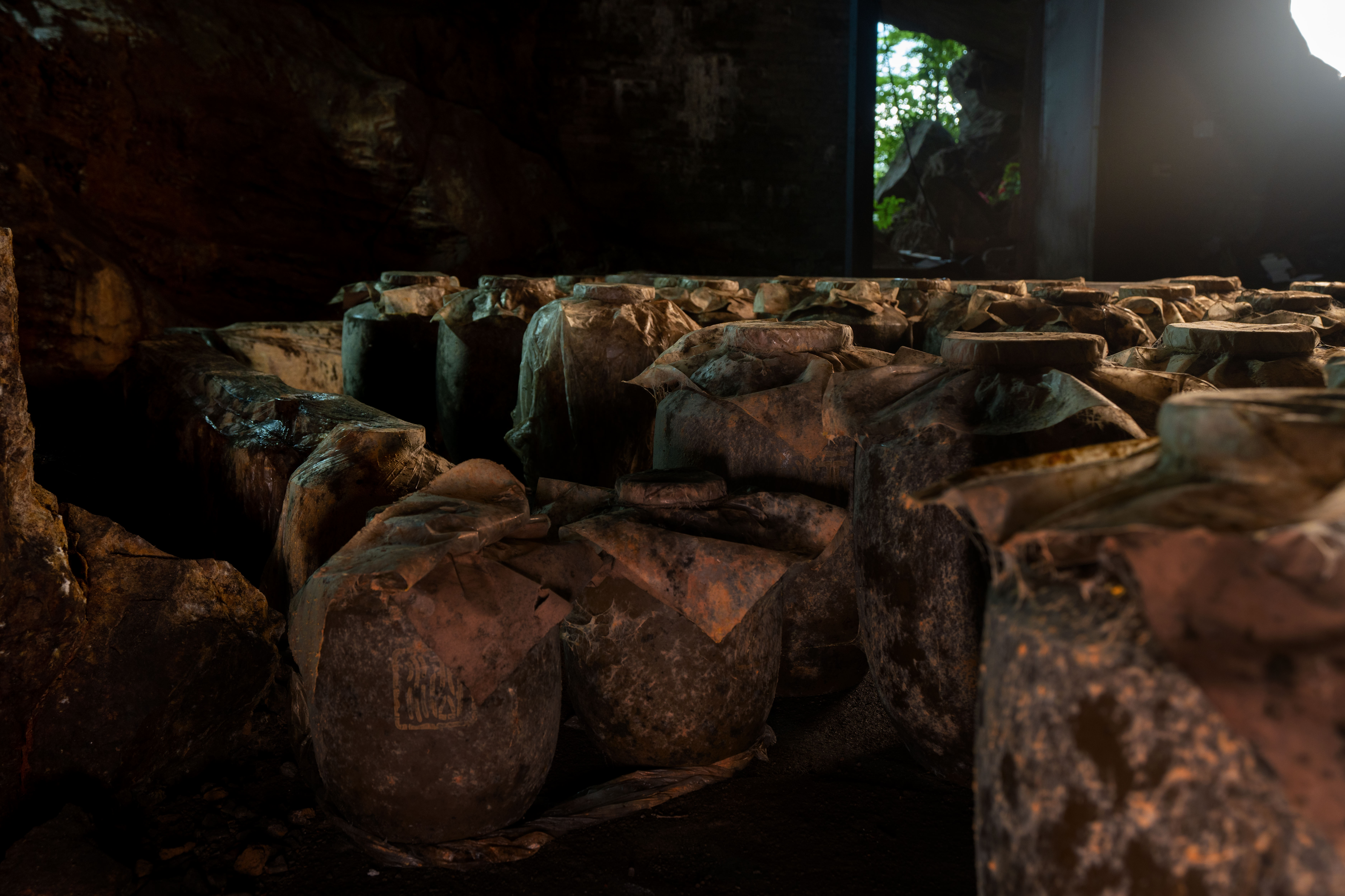 带你见证一瓶佳百年酱香美酒的诞生