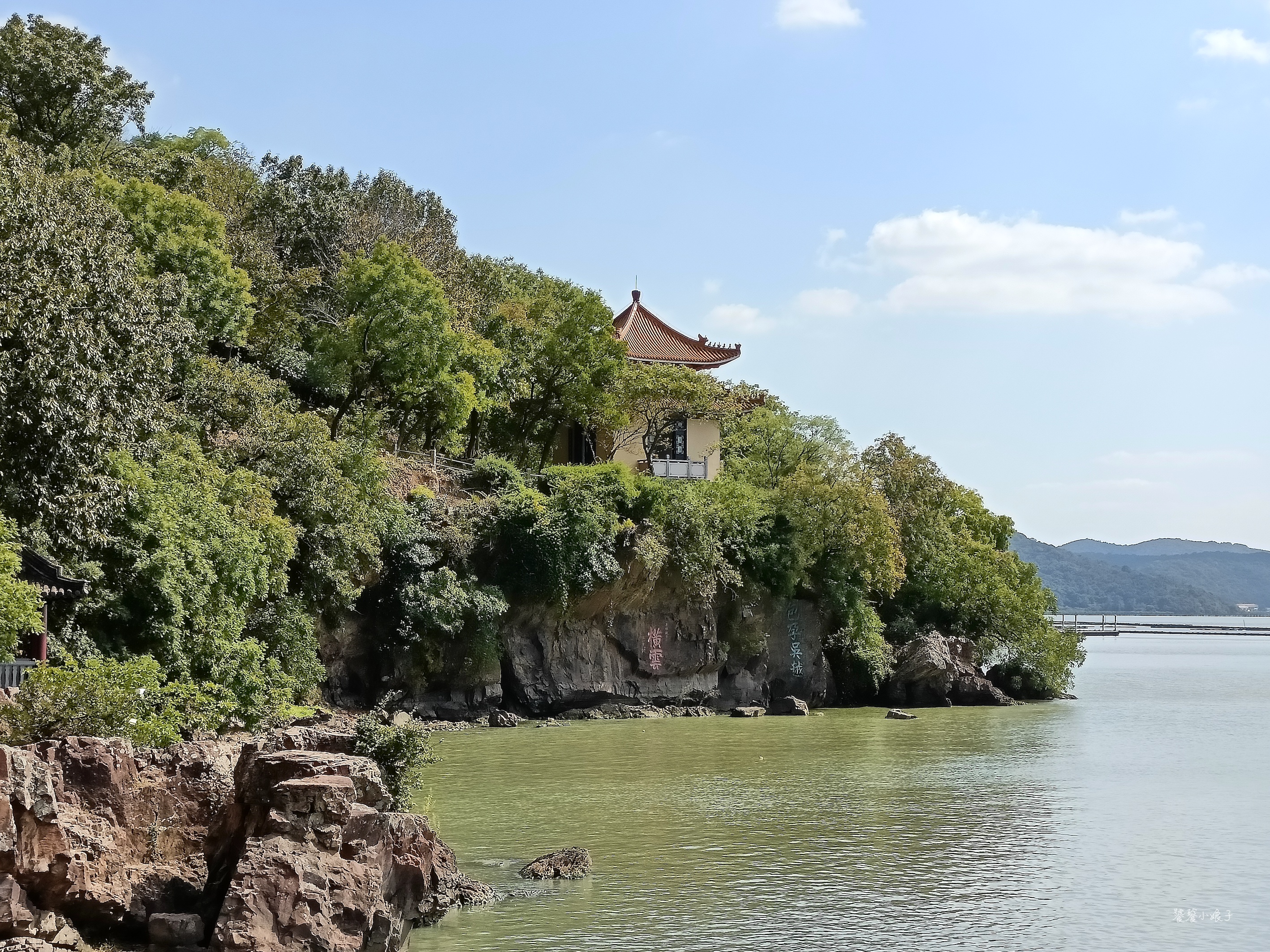 苏州的太湖与无锡太湖连吗,为什么苏州拥有那么大面积的太湖
