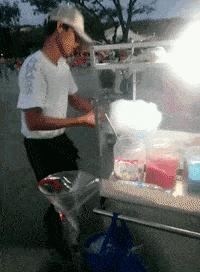 女友今年都二十三了，还是这样，是不是没救了哈哈哈好尴尬