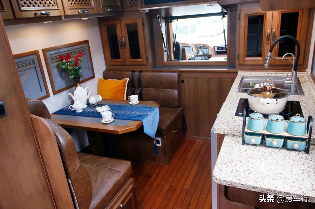 价格低的b级越野房车,顶级超重型越野房车蓝牌