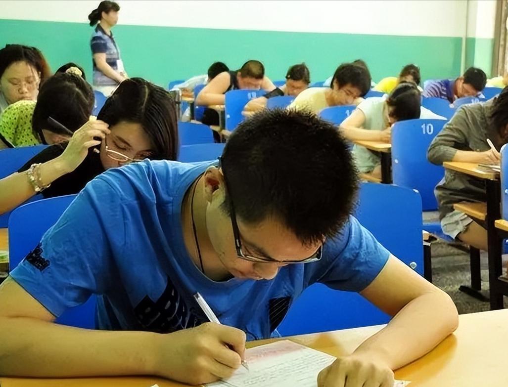 杨仁荣为什么失联,失联九年的高考状元杨仁荣