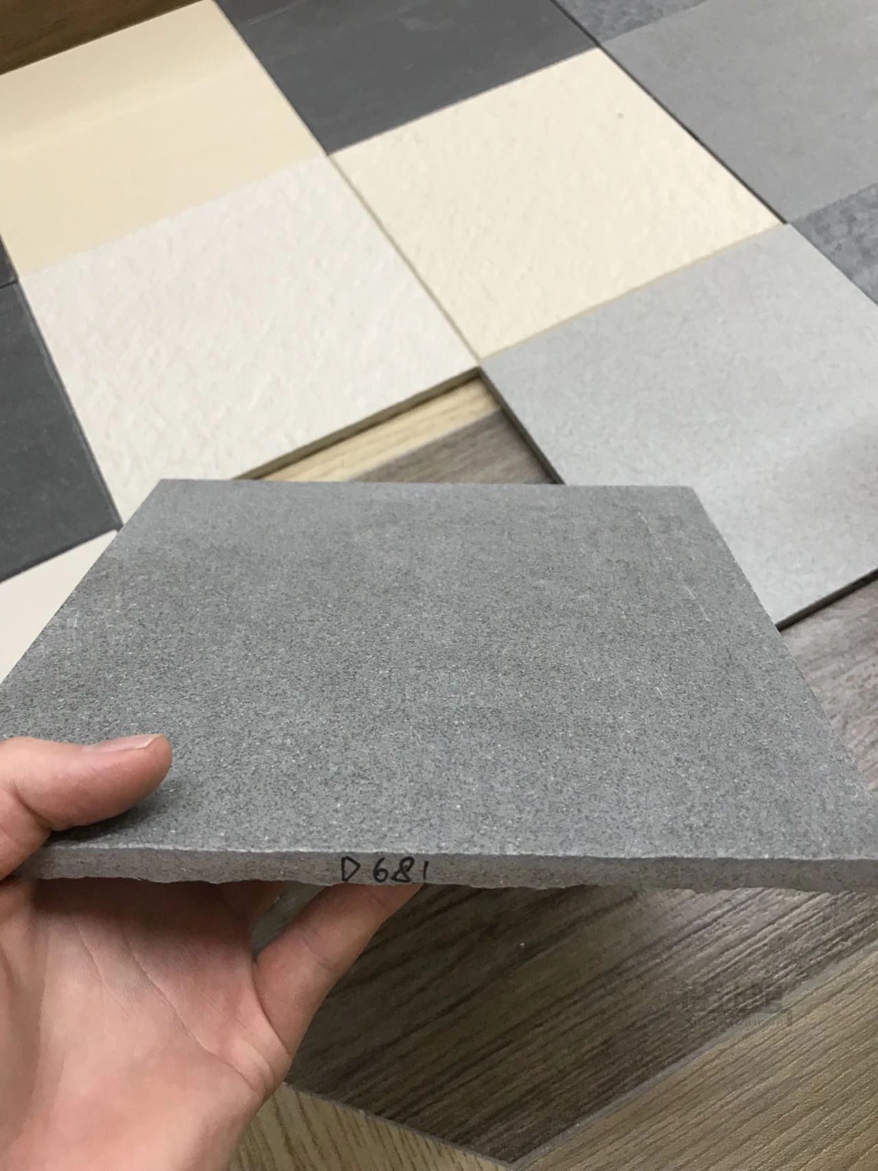 在旧瓷砖上面铺新瓷砖怎么样,有必要重新铺瓷砖么