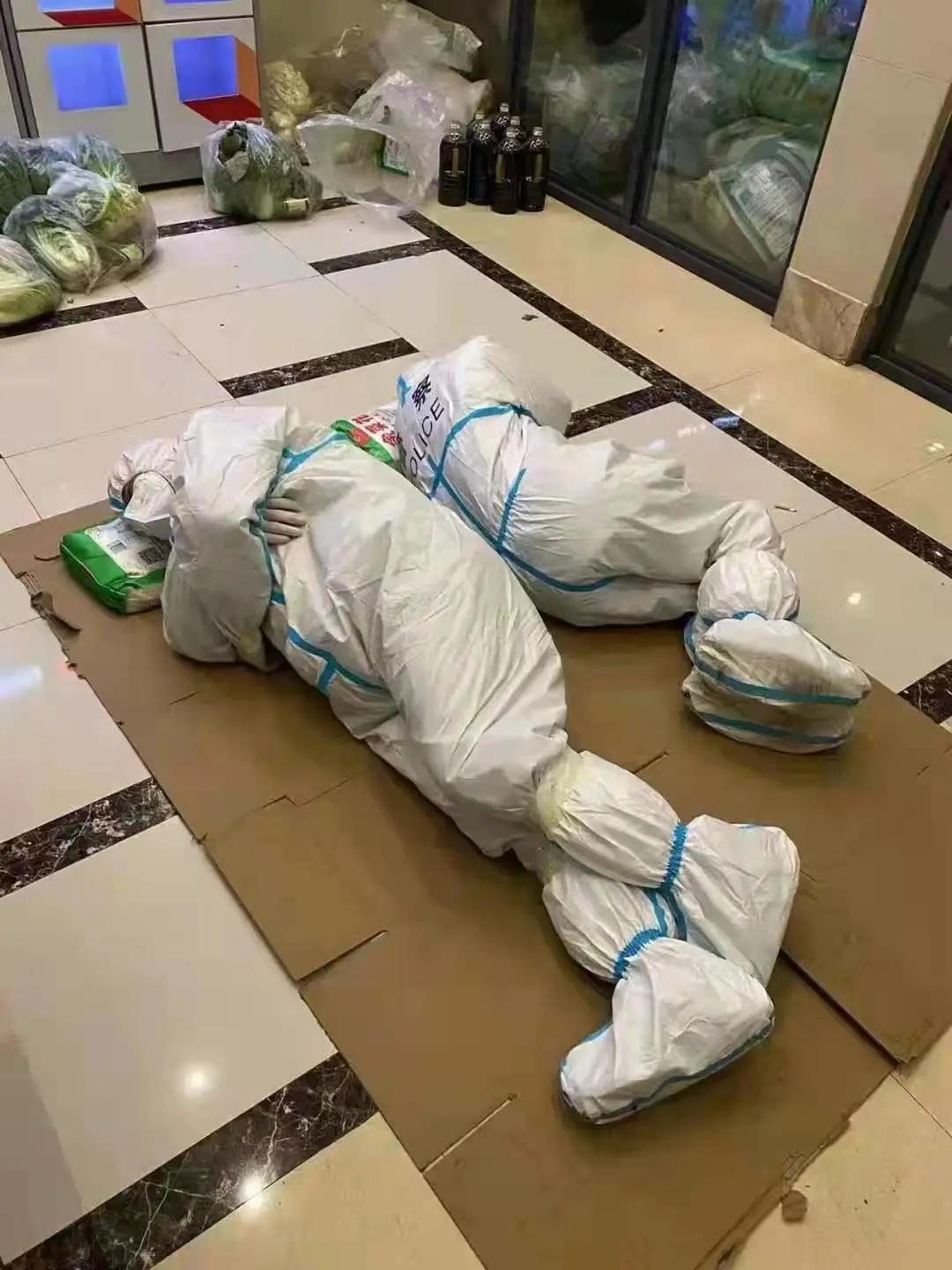 蓝光天娇城的这些*拍偷**照，让人泪目