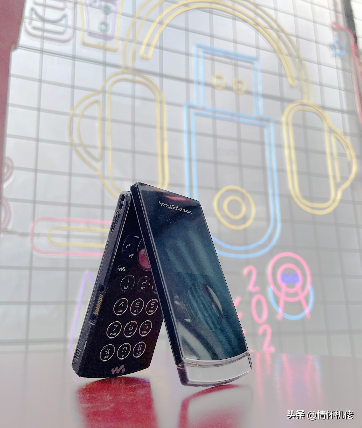 索尼爱立信全面屏老手机,索尼爱立信经典手机w980