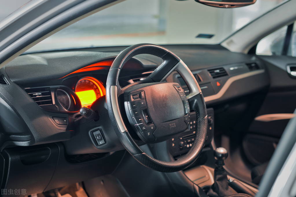 法系车哪款车发动机质量最好,法系车优缺点有哪些