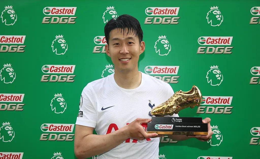 孙兴慜赛后跪地痛哭,孙兴慜被打哭的一场比赛