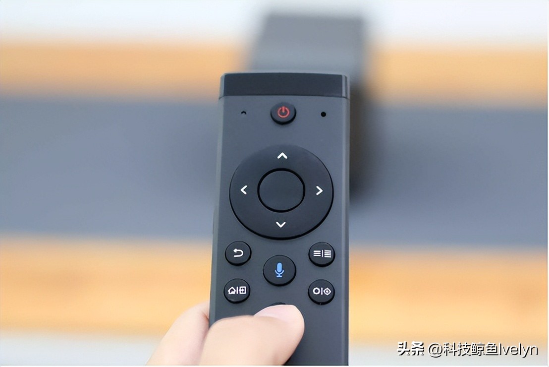 aoc投影仪流明在2000以上的,流明3000以上的投影仪性价比推荐